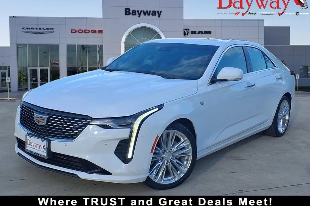 2023 Cadillac CT4 Premium Luxury photo 1