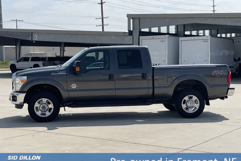 2016 Ford F-350 XLT photo 1