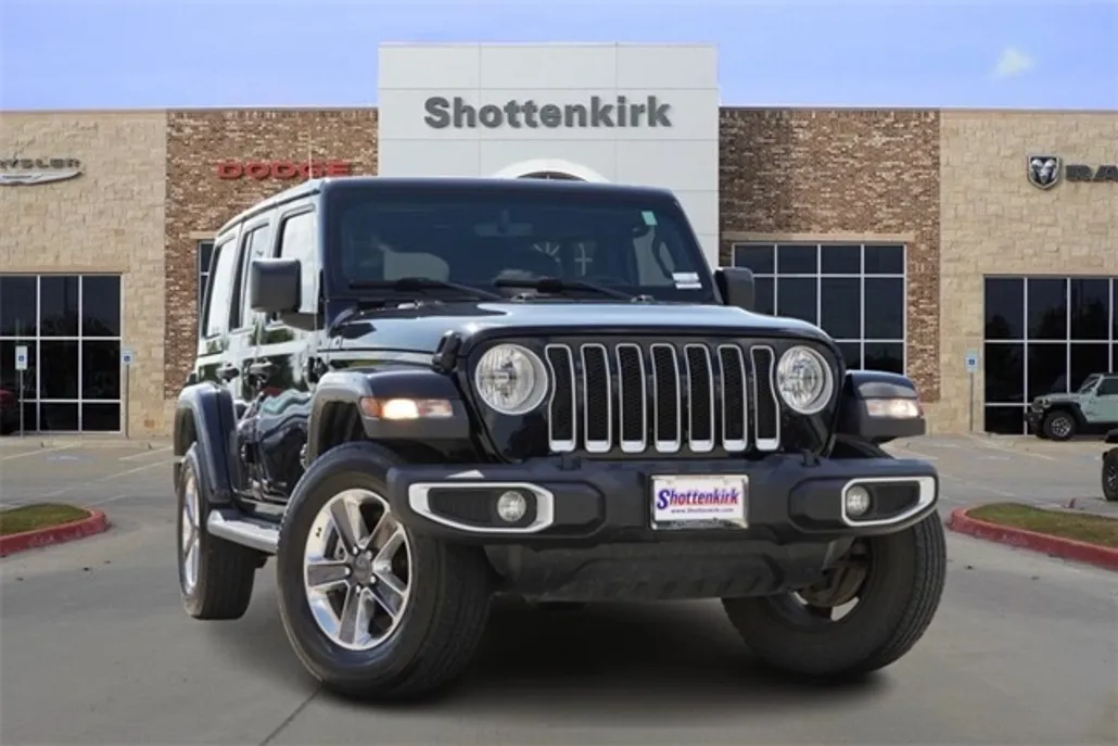 2020 Jeep Wrangler Unlimited Sahara photo 1