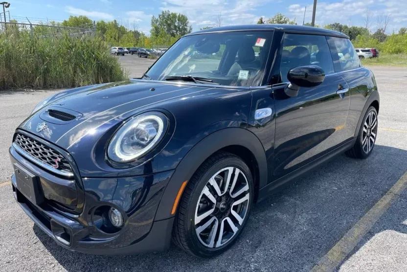 2021 Mini Cooper 2 Door Hardtop S photo 1