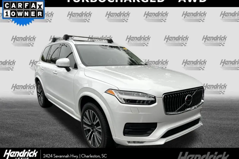 2020 Volvo XC90 Momentum photo 1
