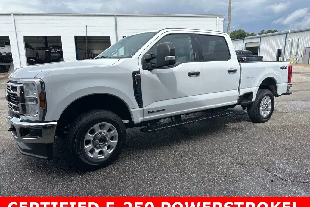 2024 Ford F-250 XLT photo 1