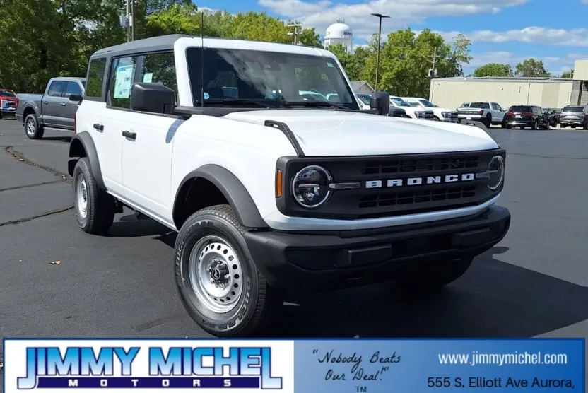 2025 Ford Bronco Base photo 1