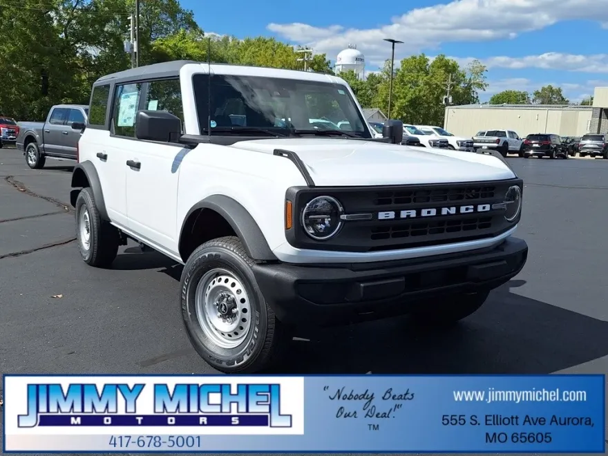 2025 Ford Bronco Base photo 1