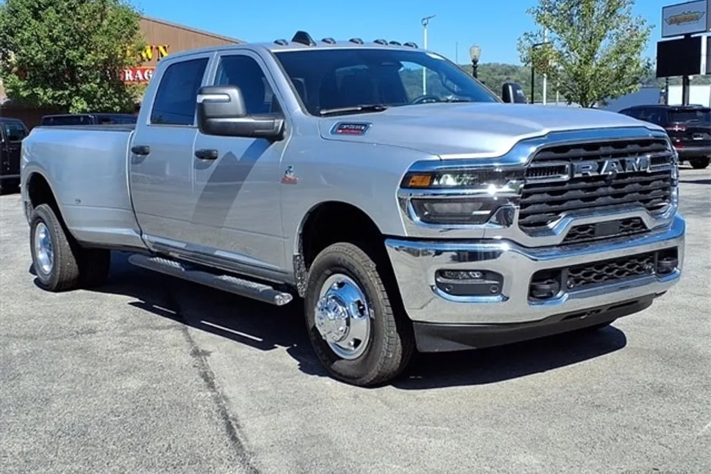 2026 Ram 3500 Tradesman photo 1