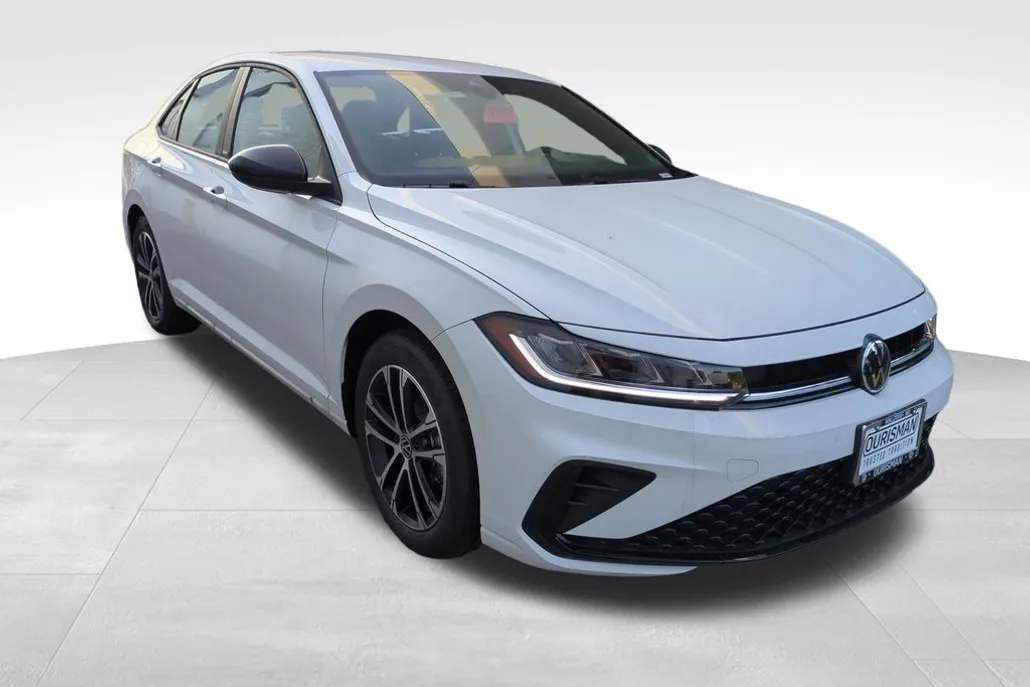 2025 Volkswagen Jetta 1.5T Sport photo 1