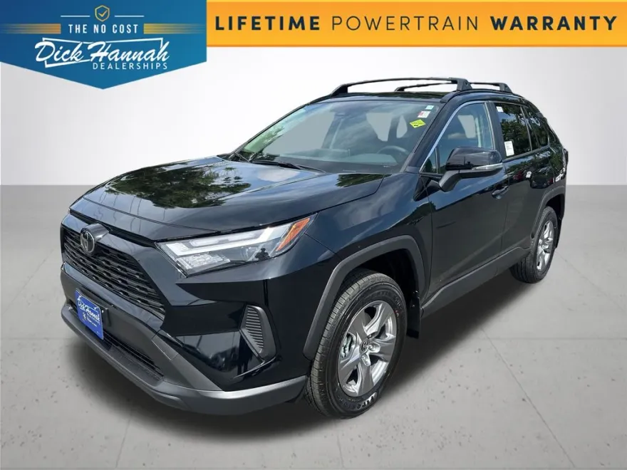 2025 Toyota RAV4 XLE photo 1