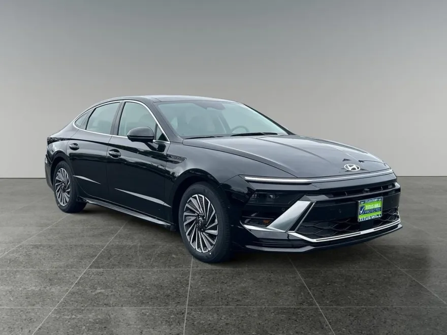 2025 Hyundai Sonata Hybrid Limited photo 1