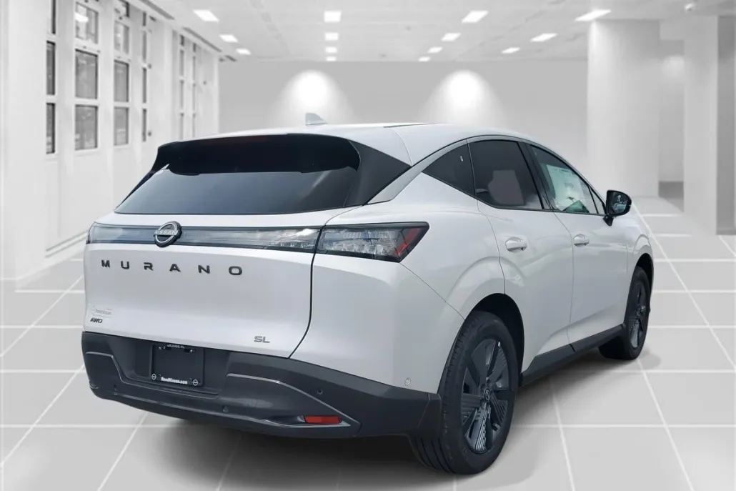 2025 Nissan Murano SL photo 1