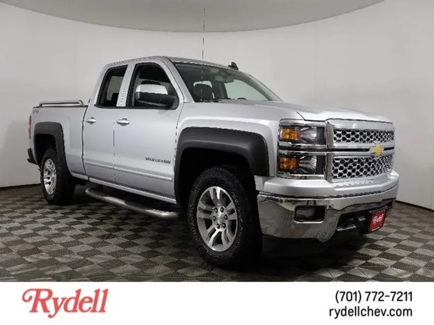 2015 Chevrolet Silverado 1500 LT photo 1