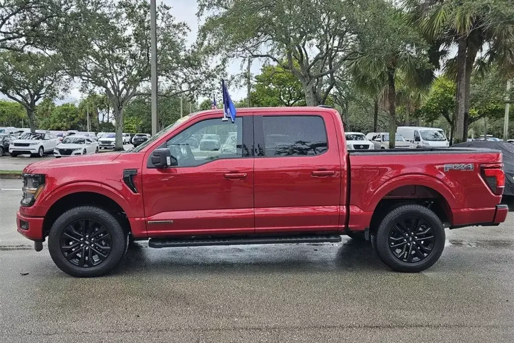 2025 Ford F-150 XLT photo 1