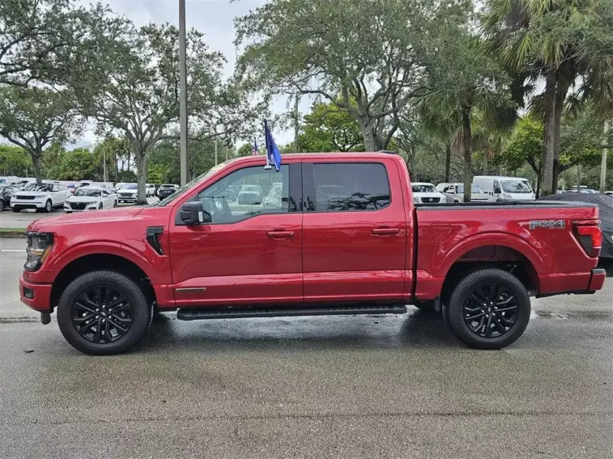 2025 Ford F-150 XLT photo 1