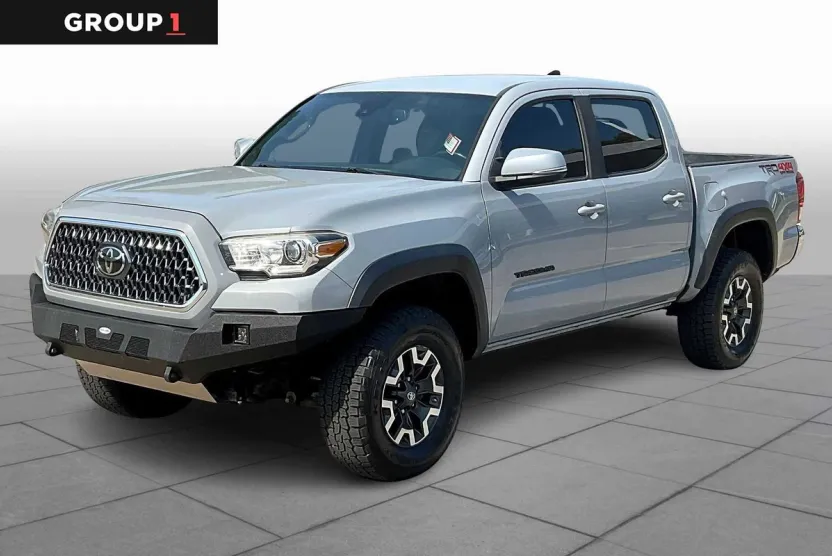 2019 Toyota Tacoma TRD photo 1