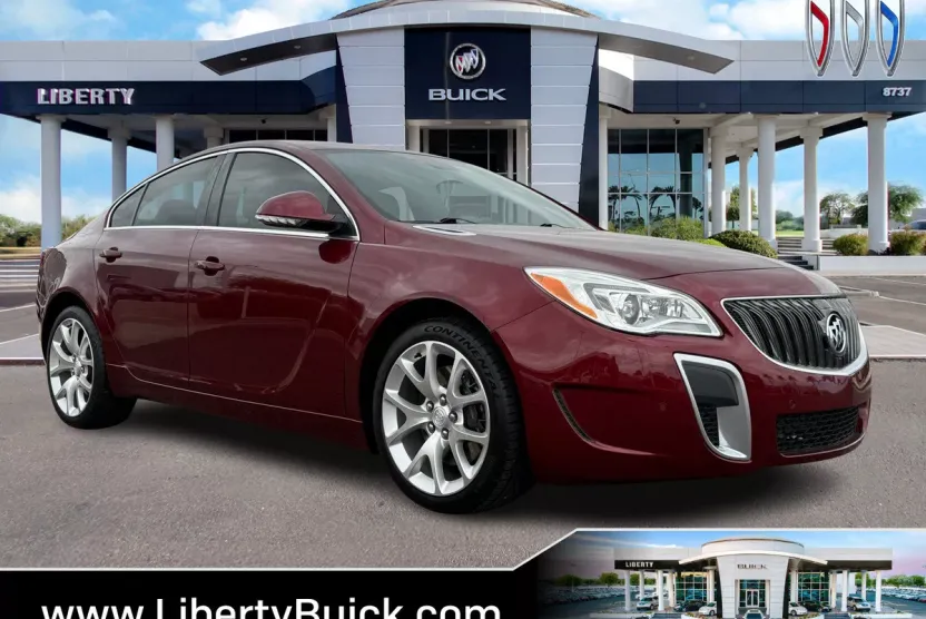 2017 Buick Regal GS photo 1