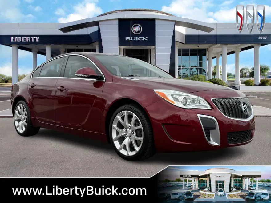 2017 Buick Regal GS photo 1