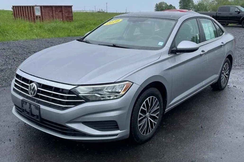 2019 Volkswagen Jetta SE photo 1