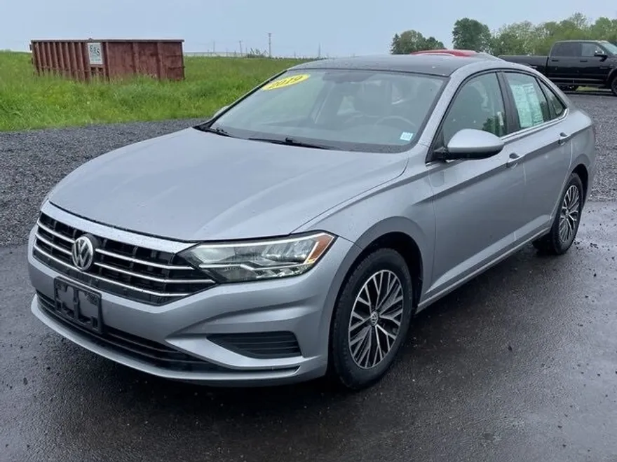 2019 Volkswagen Jetta SE photo 1