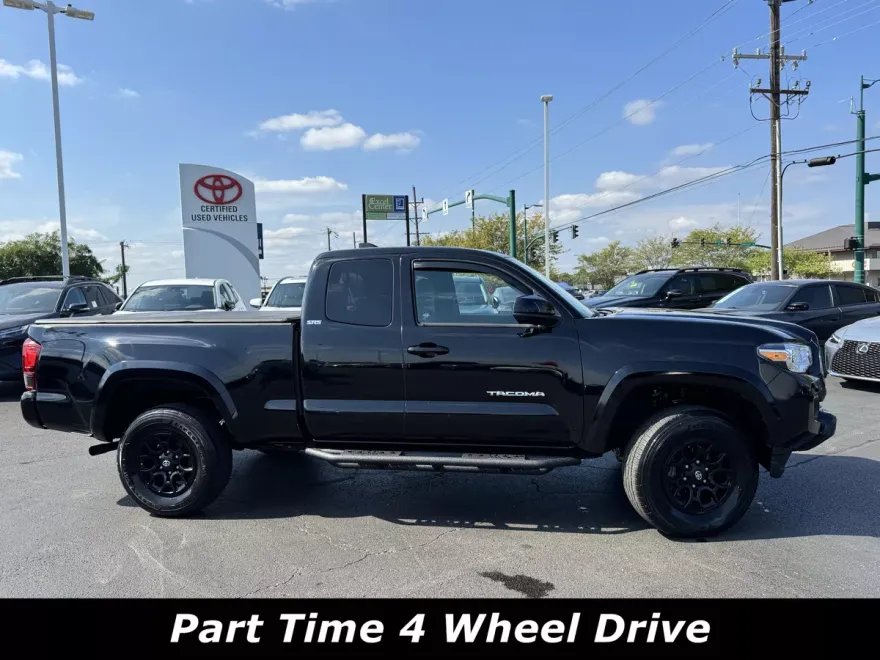 2022 Toyota Tacoma SR5 V6 photo 1