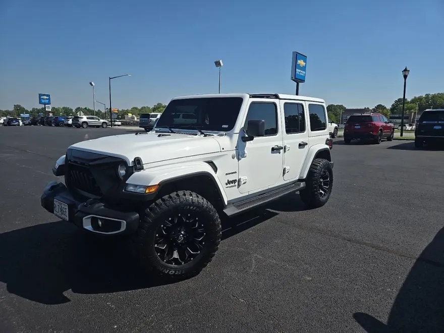2022 Jeep Wrangler Unlimited Sahara photo 1