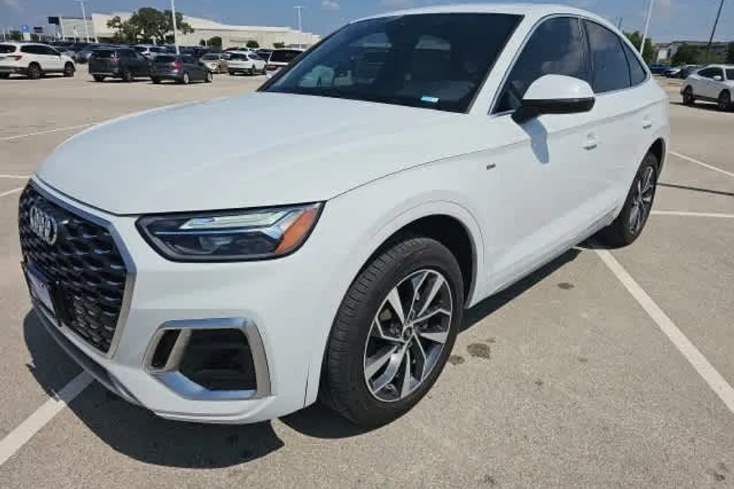 2022 Audi Q5 Sportback 45 S line Premium Plus photo 1