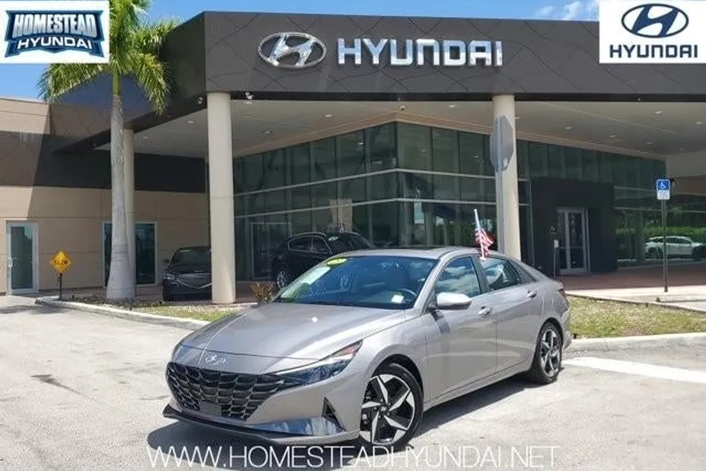 2022 Hyundai Elantra Hybrid Limited photo 1