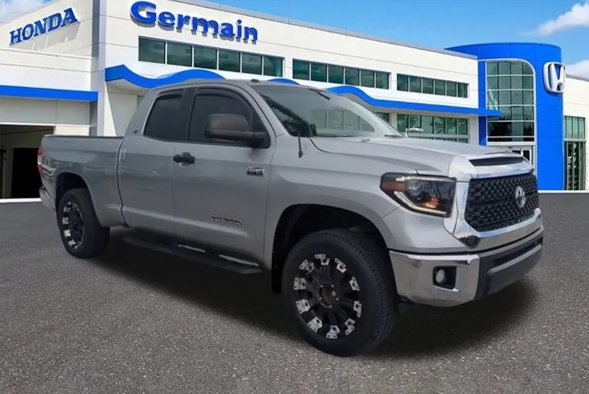 2016 Toyota Tundra SR5 photo 1