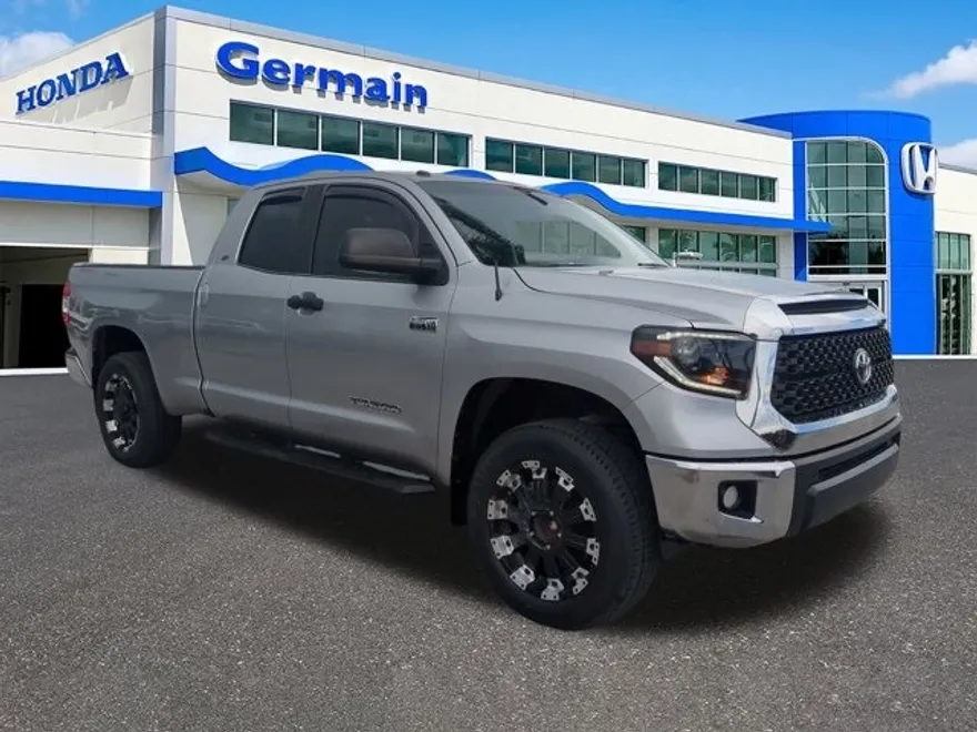 2016 Toyota Tundra SR5 photo 1