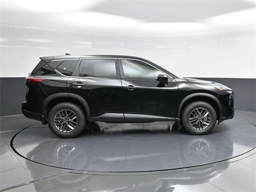 2026 Nissan Rogue S photo 1