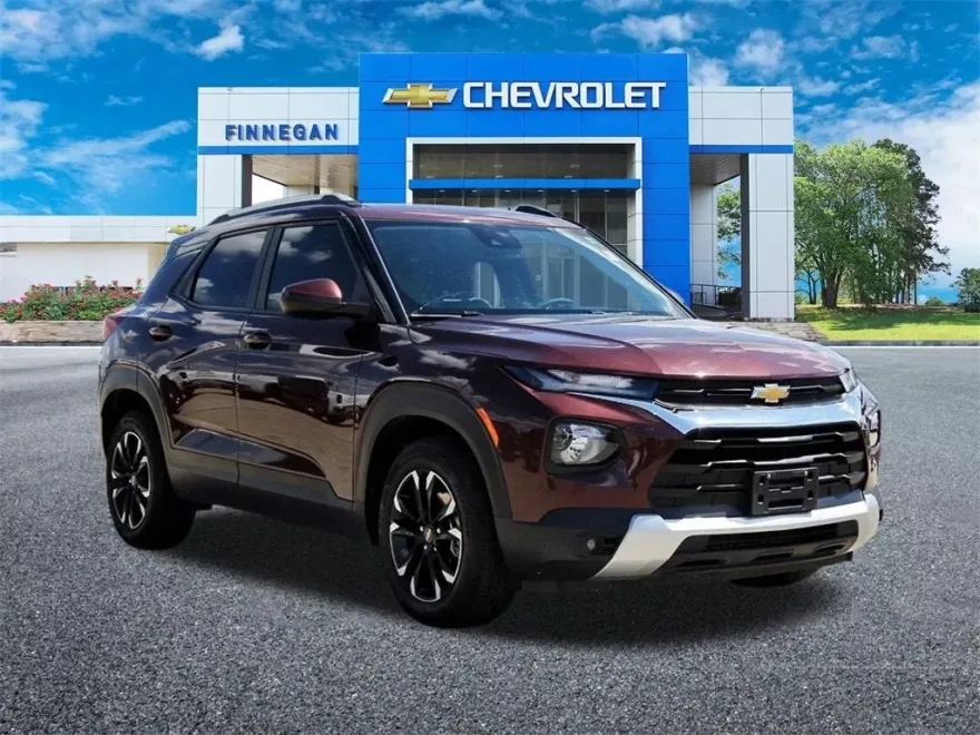 2023 Chevrolet Trailblazer LT photo 1
