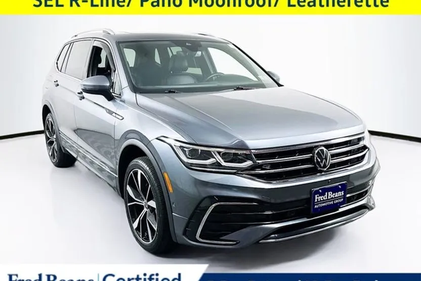 2022 Volkswagen Tiguan SEL Premium R-Line photo 1