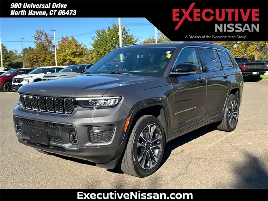 2022 Jeep Grand Cherokee Overland photo 1