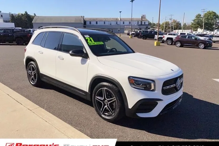 2021 Mercedes Benz GLB 250 4MATIC photo 1