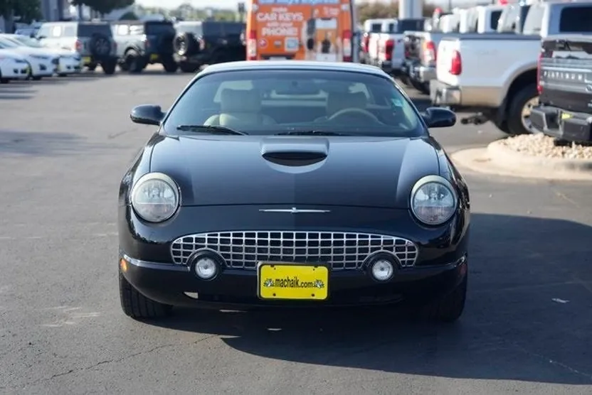 2004 Ford Thunderbird Base photo 1