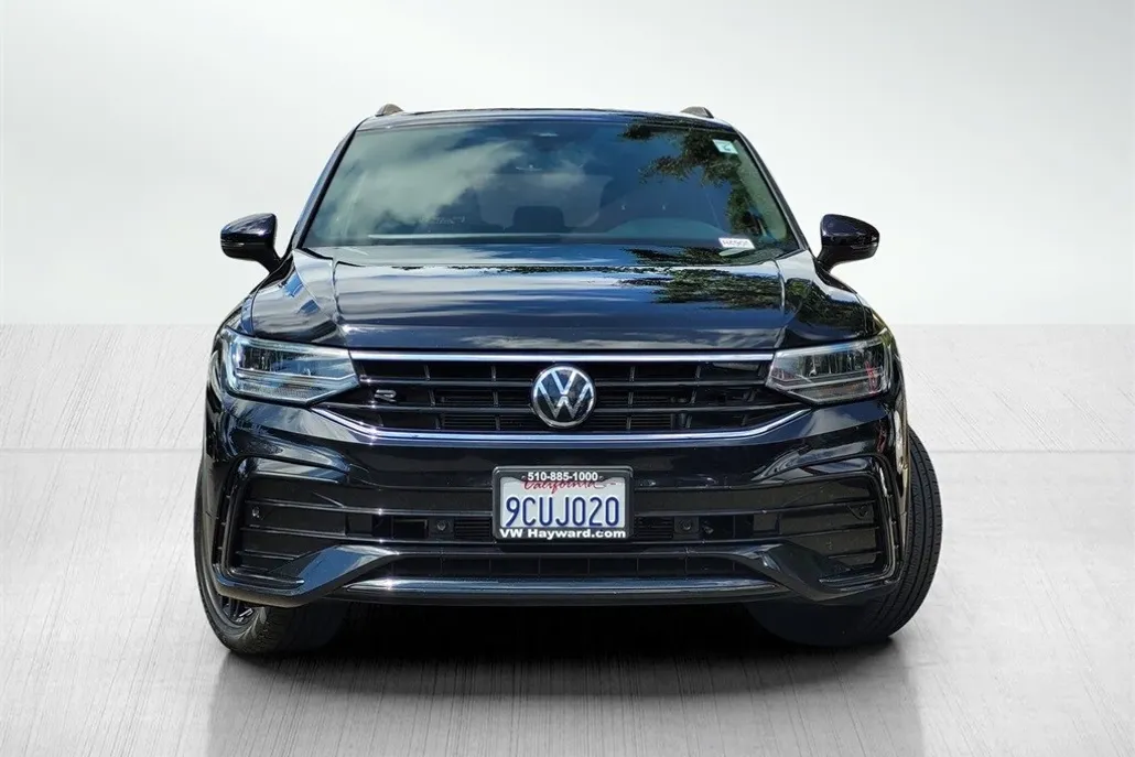 2022 Volkswagen Tiguan SE R-Line Black photo 1