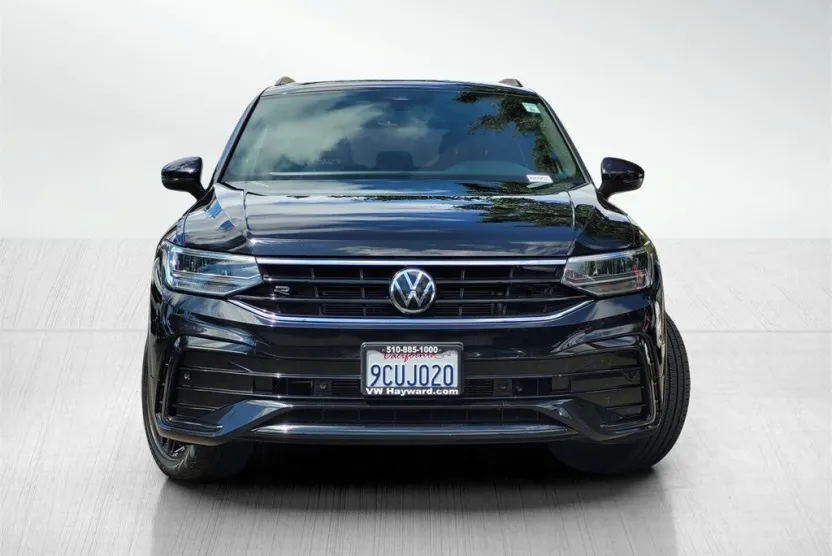 2022 Volkswagen Tiguan SE R-Line Black photo 1