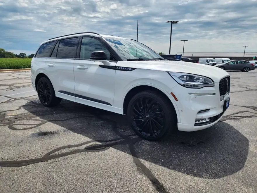 2024 Lincoln Aviator Reserve photo 1