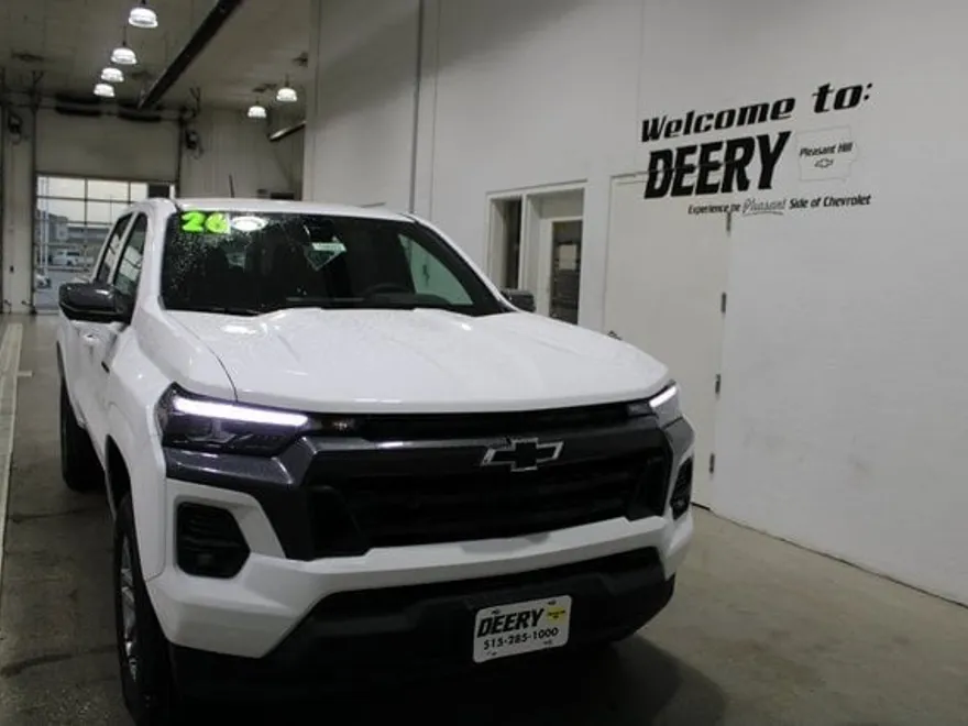 2026 Chevrolet Colorado LT photo 1