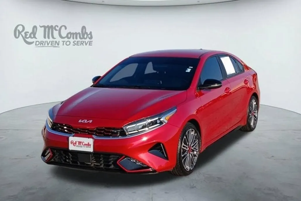 2023 Kia Forte GT photo 1