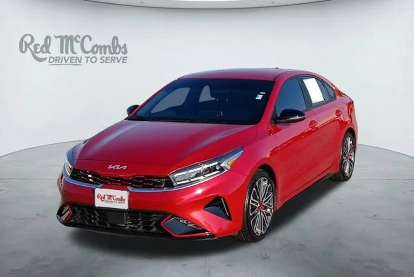 2023 Kia Forte GT photo 1