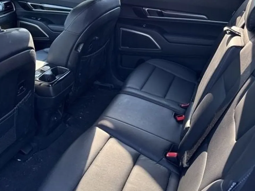 2023 Kia Telluride LX photo 1