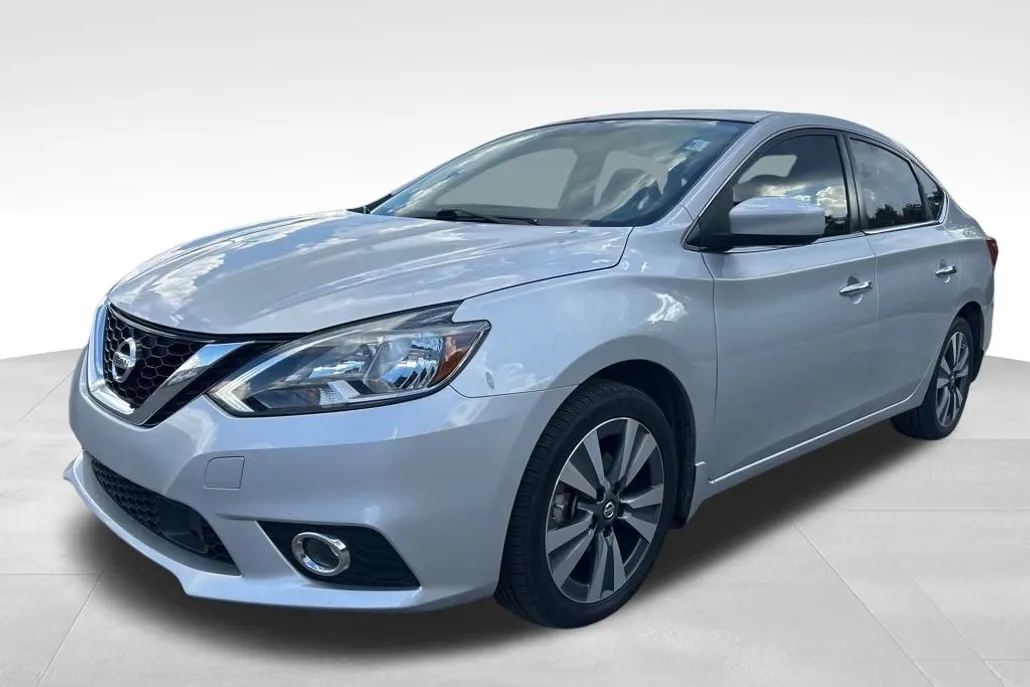 2019 Nissan Sentra SV photo 1