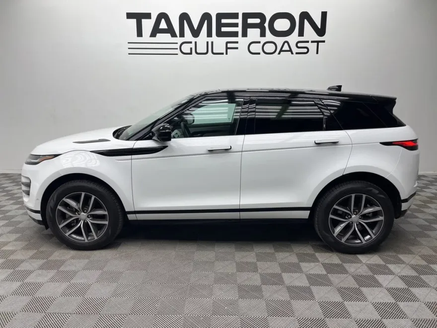 2025 Land Rover Range Rover Evoque Dynamic SE photo 1
