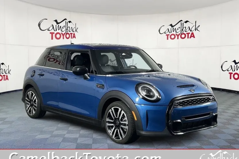 2023 Mini Cooper Hardtop S photo 1