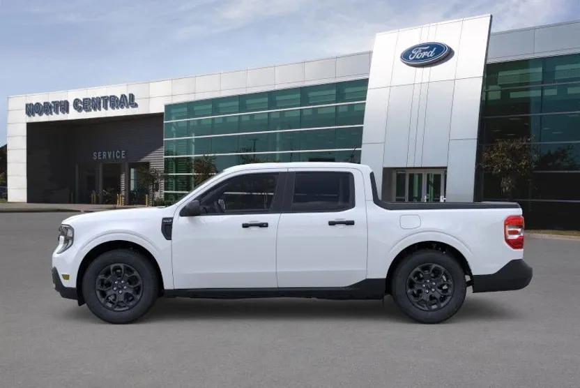 2025 Ford Maverick XLT photo 1