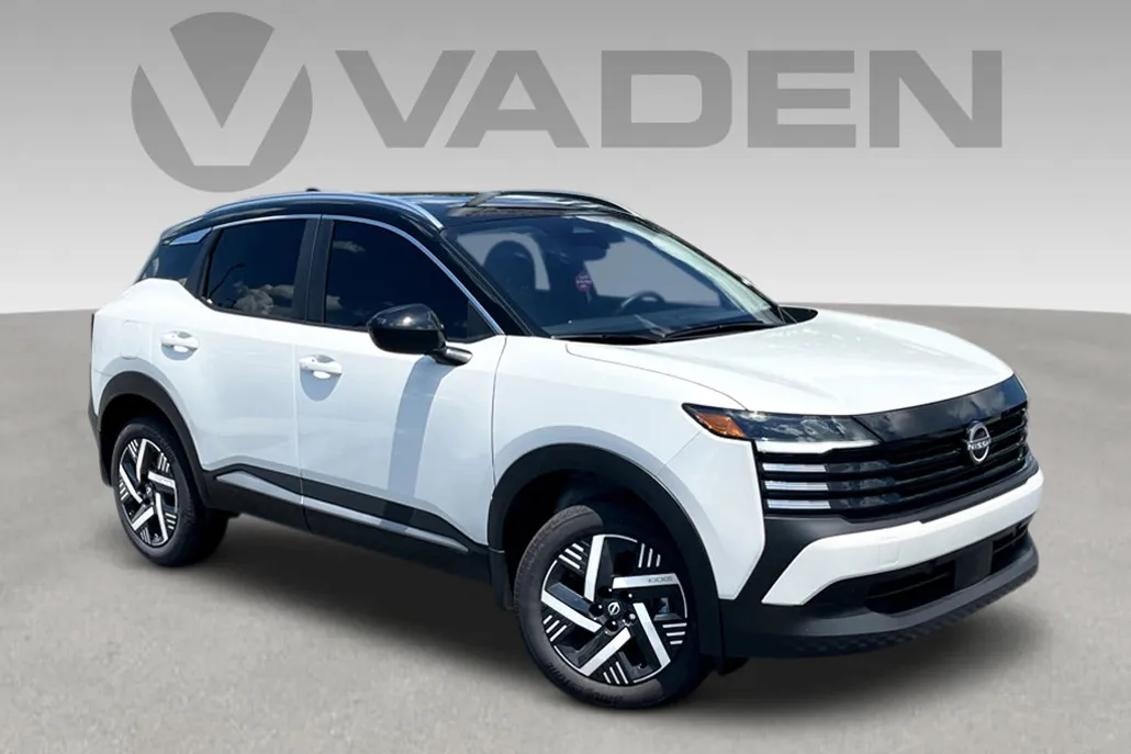 2025 Nissan Kicks SV photo 1