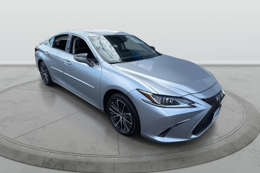 2023 Lexus ES 350 photo 1
