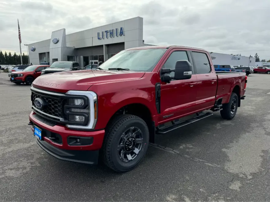 2024 Ford F-250 Lariat photo 1