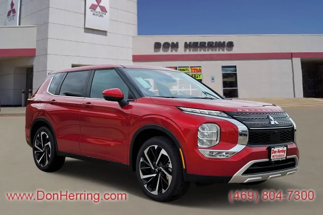 2024 Mitsubishi Outlander SE photo 1