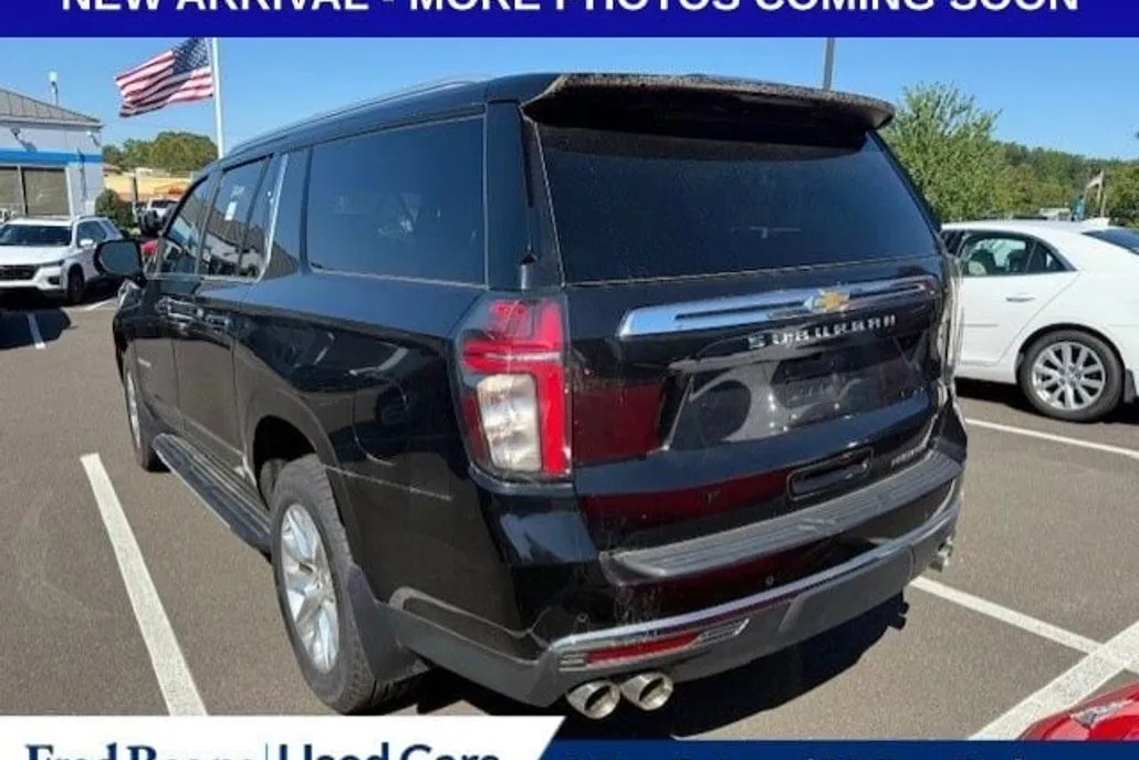 2021 Chevrolet Suburban Premier photo 1