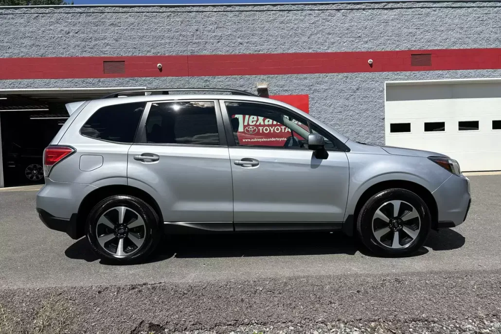 2018 Subaru Forester 2.5i Premium photo 1